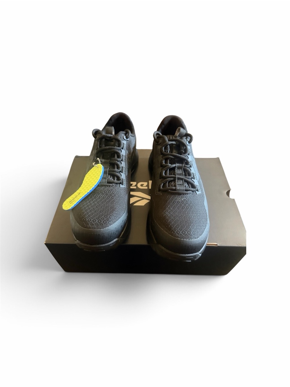 Reebok Black women's Athletic Sneakers with Yellow Tag
